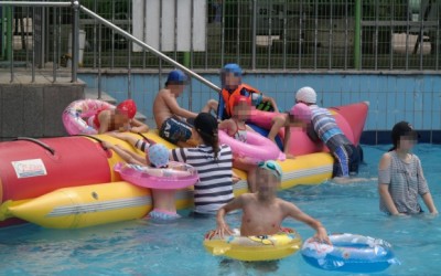 KOGAS와 함께하는 형제자매 어울림 프로그램 ‘한여름날의 어울림 나들이’ 수영장 활동사진
